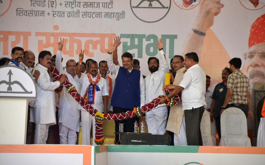 ठाकुरांची जेलमध्ये जाण्याची इच्छा आम्ही पुरी करू – मुख्यमंत्र्यांचा हितेंद्र ठाकुराना नाव न घेता टोला.