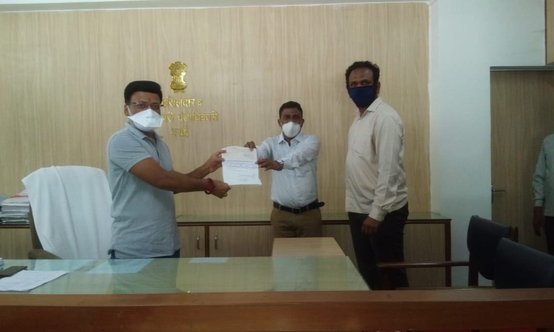 मुख्यमंत्री सहाय्यता निधी ला हजारोंची मदत.