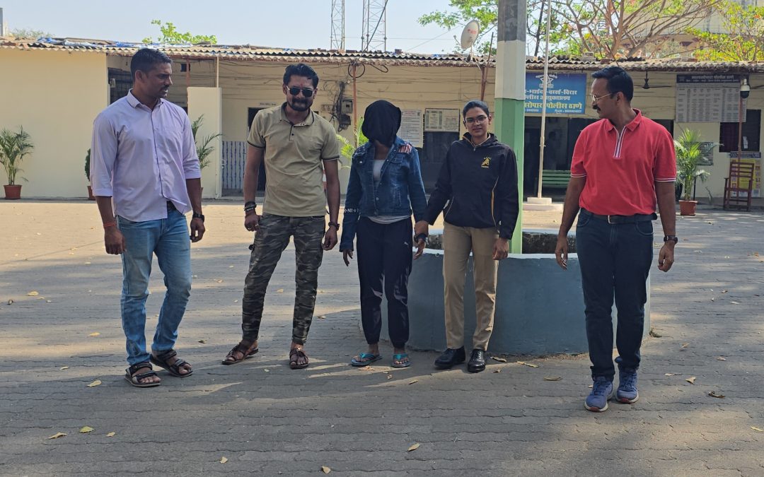 वैद्यकीय विजा घेऊन विदेशी महिलेची ड्रग्सची तस्करी , विदेशी महिलेसह रिक्षा चालकाला अटक.सापळा लावण्यासाठी पोलीस बनले रिक्षाचालक ,फळ विक्रेता.