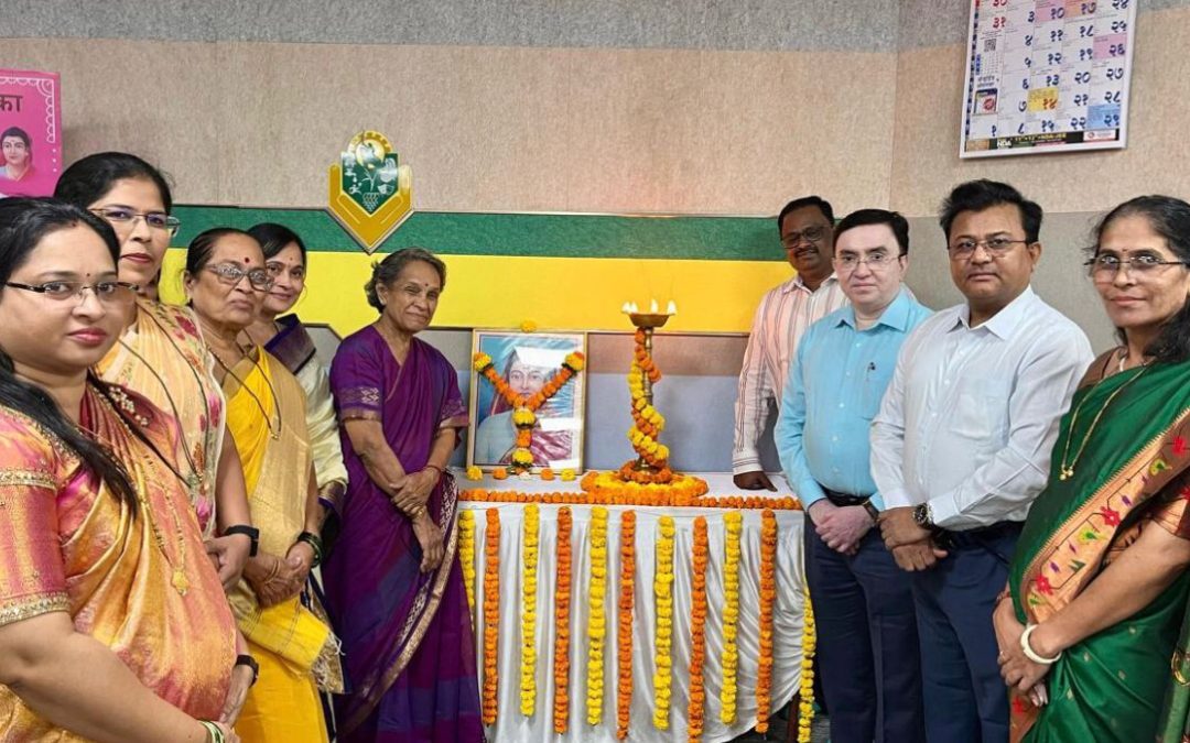 महिला एक शक्ती आहे महिलांनी स्वतःला ओळखायला शिका . पोलीस उपायुक्त पौर्णिमा चौगुले महिला एक शक्ती आहे महिलांनी स्वतःला ओळखायला शिका . पोलीस उपायुक्त पौर्णिमा चौगुले 